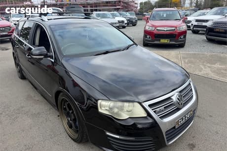 Black 2008 Volkswagen Passat Wagon R36