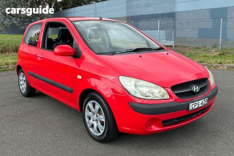 Red 2009 Hyundai Getz Hatchback S