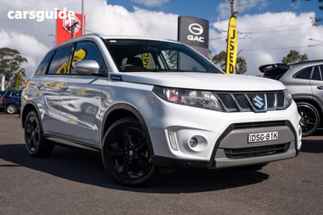 White 2017 Suzuki Vitara Wagon S Turbo (Fwd)