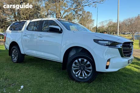White 2022 Mazda BT-50 Dual Cab Pick-up Xt (4X4)