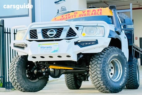 White 2010 Nissan Patrol Leaf Cab Chassis Dx (4X4)
