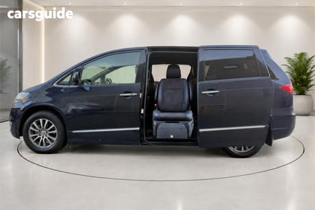 Blue 2016 Toyota Estima SUV AERAS WELCAB