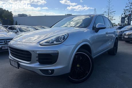 Silver 2016 Porsche Cayenne Wagon Diesel Platinum Edition