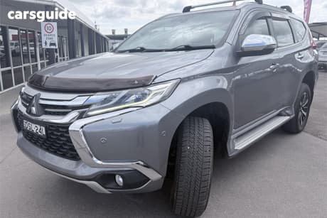 Grey 2017 Mitsubishi Pajero Sport Wagon Exceed (4X4) 7 Seat