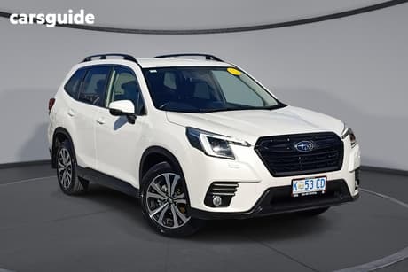 White 2022 Subaru Forester Wagon 2.5I (Awd)