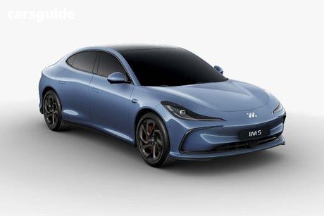 Blue 2026 MG Im5 Sedan Performance