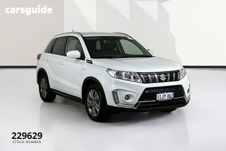 White 2024 Suzuki Vitara Wagon 1.6L