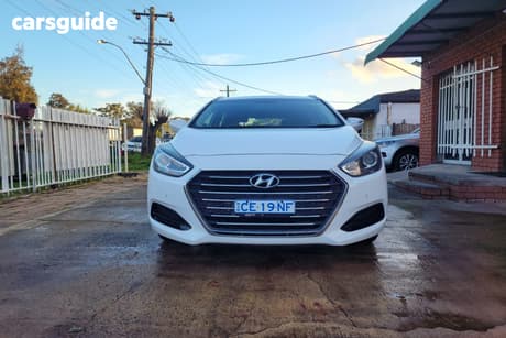 White 2015 Hyundai I40 SUV ACTIVE