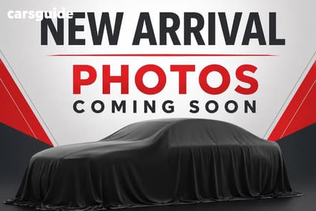 White 2023 Suzuki Swift Hatchback Gl Shadow