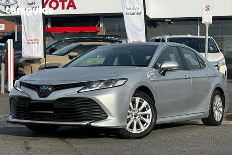 Silver 2019 Toyota Camry Sedan Ascent