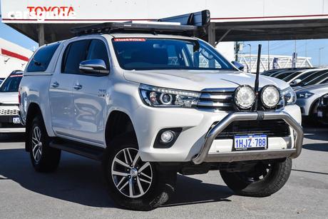 White 2016 Toyota Hilux Dual Cab Utility Sr5 (4X4)