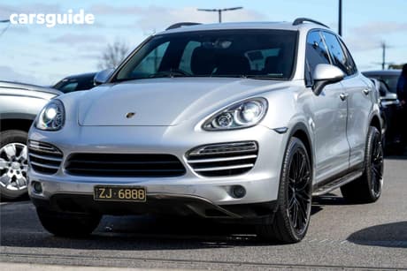 Silver 2010 Porsche Cayenne Wagon Diesel