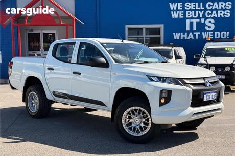 White 2020 Mitsubishi Triton Double Cab Pick Up Glx Adas (4X4)