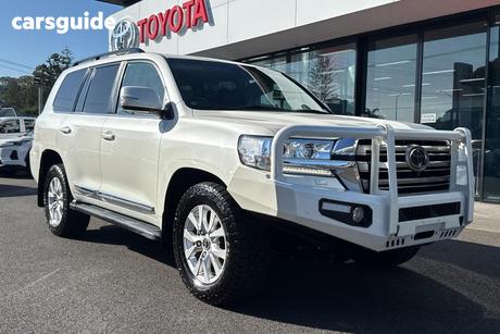 White 2018 Toyota Landcruiser Wagon Lc200 Sahara (4X4)