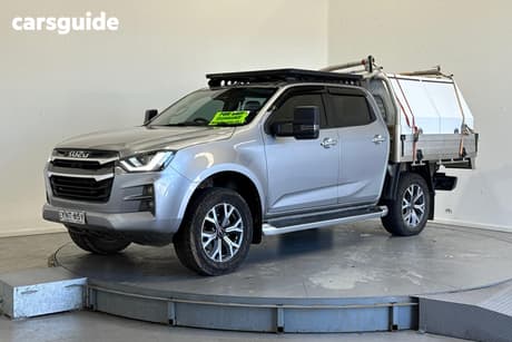 Silver 2023 Isuzu D-MAX Crew Cab Chassis Ls-U (4X4)