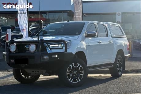 White 2021 Toyota Hilux Double Cab Pick Up Sr5 (4X4)