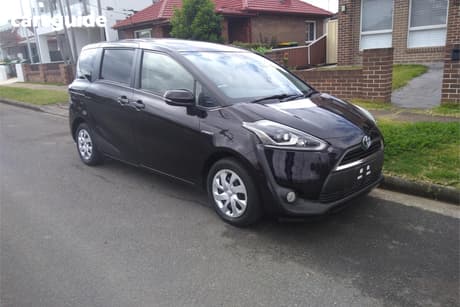 Black 2017 Toyota Sienta OtherCar