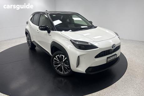 White 2020 Toyota Yaris Cross Wagon Urban Hybrid