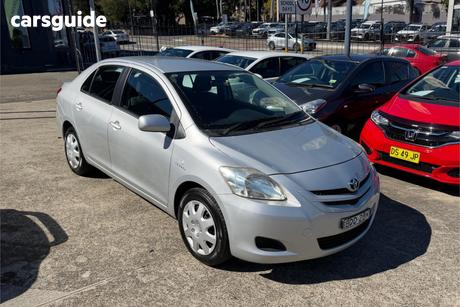 Silver 2006 Toyota Yaris Sedan Yrs