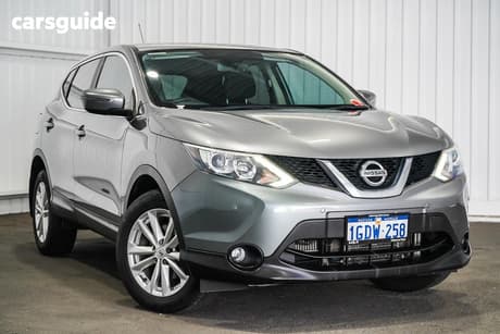 Grey 2016 Nissan Qashqai Wagon Ts