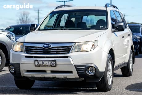 White 2009 Subaru Forester Wagon X L.E.