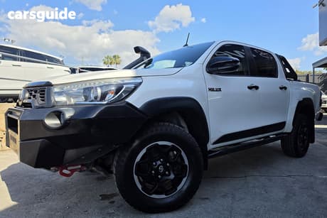 White 2019 Toyota Hilux Double Cab Pick Up Rugged X (4X4)