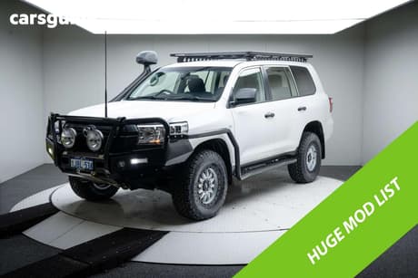 White 2020 Toyota Landcruiser Wagon Lc200 Gx (4X4)