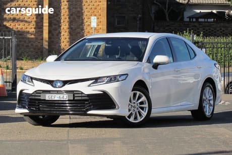 White 2024 Toyota Camry Sedan Ascent