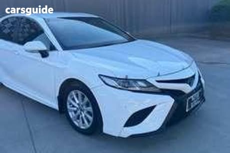 White 2019 Toyota Camry Sedan Ascent Sport