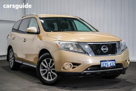 Gold 2014 Nissan Pathfinder Wagon St (4X2)