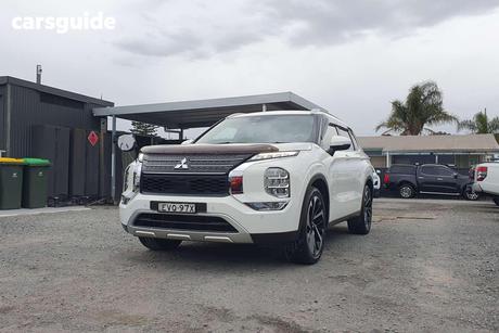 White 2023 Mitsubishi Outlander Wagon Aspire 7 Seat (Awd)