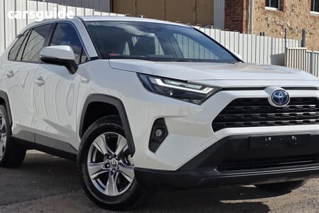 White 2022 Toyota RAV4 Wagon Gx (Awd) Hybrid