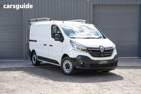 White 2022 Renault Trafic Van L1 Swb Premium