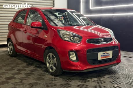 Red 2016 Toyota Kluger Wagon Grande (4X4)