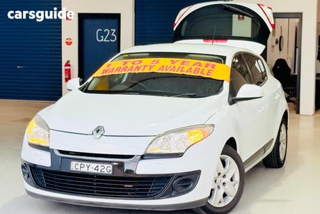 White 2013 Renault Megane Hatchback Expression