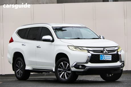 White 2016 Mitsubishi Pajero Sport Wagon Glx (4X4)