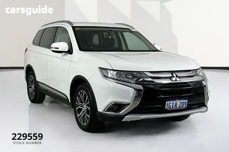 White 2017 Mitsubishi Outlander Wagon Ls 7 Seat (2Wd)