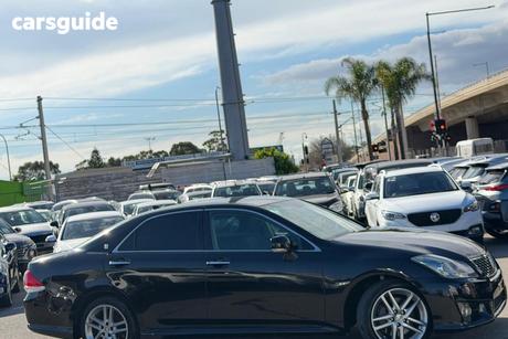 Black 2010 Toyota Crown Sedan ATHLETE
