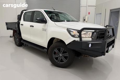White 2021 Toyota Hilux Double Cab Chassis Sr (4X4)