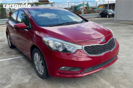 Red 2015 Kia Cerato Hatchback S
