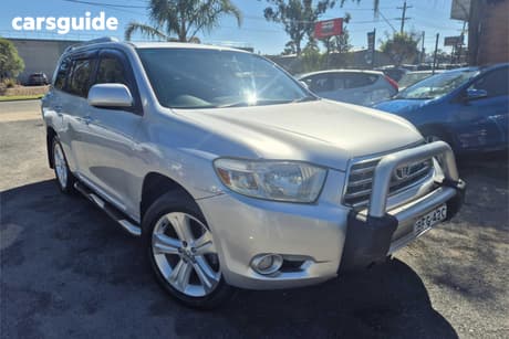 Silver 2008 Toyota Kluger Wagon Grande (4X4)