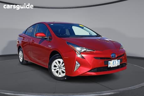 Red 2018 Toyota Prius Hatchback Hybrid