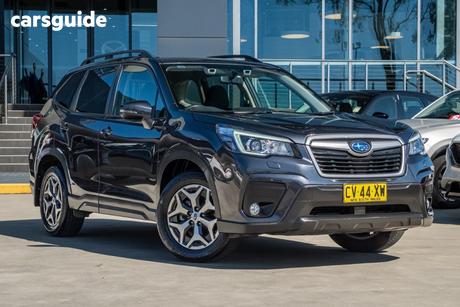 Grey 2018 Subaru Forester Wagon 2.5I (Awd)