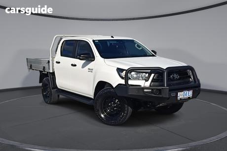 White 2020 Toyota Hilux Double Cab Chassis Sr (4X4)