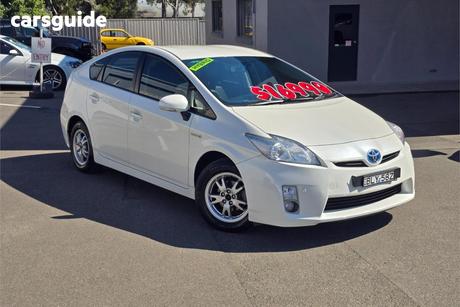 White 2009 Toyota Prius Hatchback Hybrid