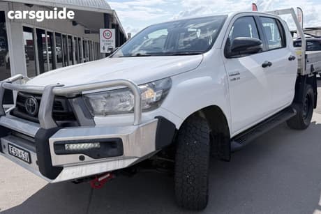 White 2021 Toyota Hilux Double Cab Chassis Sr (4X4)