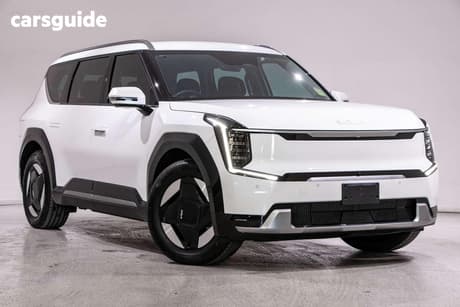 White 2024 Kia EV9 Wagon Earth