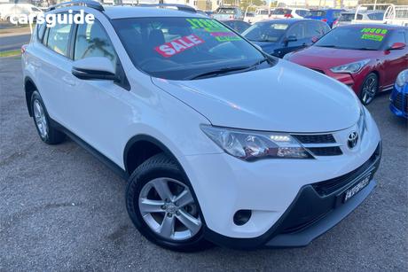 White 2013 Toyota RAV4 Wagon Gx (4X4)
