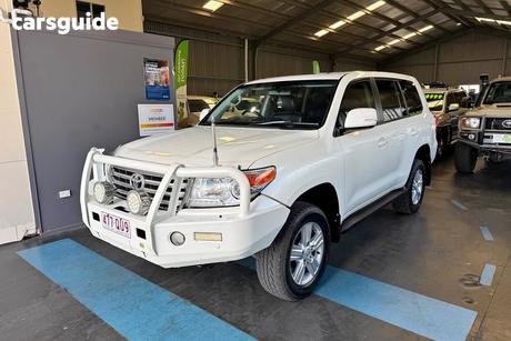 White 2014 Toyota Landcruiser Wagon Vx (4X4)