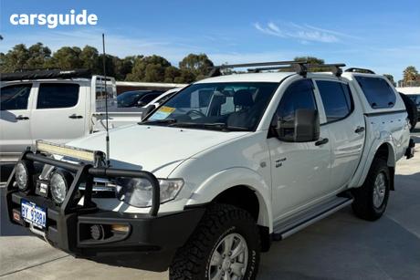 White 2012 Mitsubishi Triton Double Cab Utility Glx (4X4)